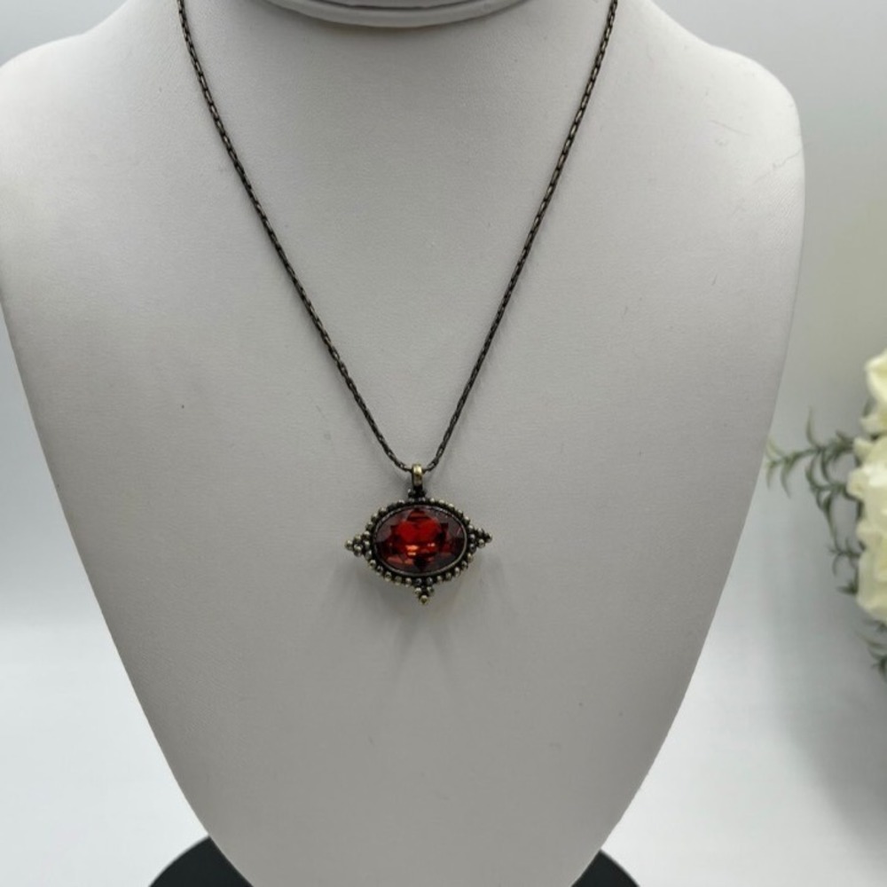 Designer Vintage Style‎ Red stone
Antiqued Bronze Victorian Pendant Necklace